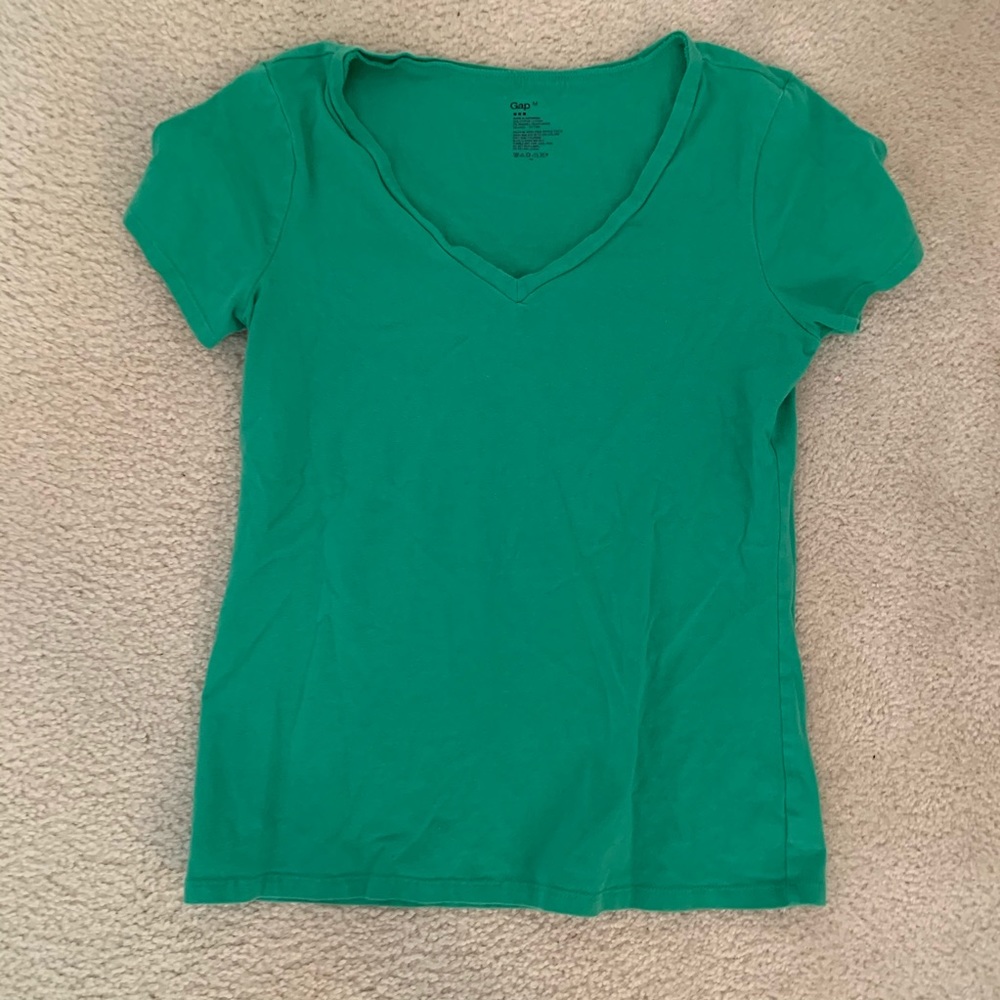 Gap V Neck t shirt